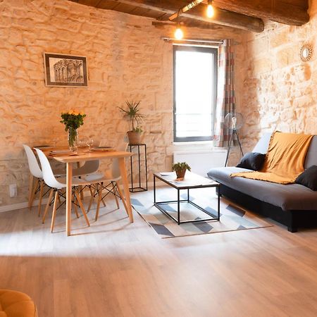 Immeuble 3 Apparts Centre Historique St Gilles Maisoncarreeconciergerie Saint-Gilles  Bagian luar foto