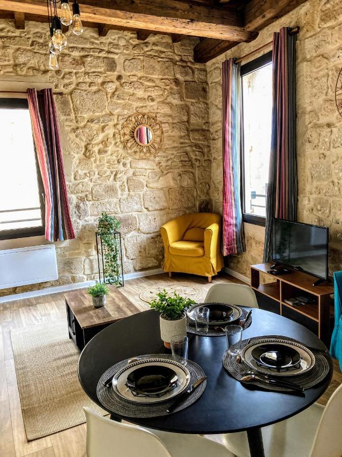 Immeuble 3 Apparts Centre Historique St Gilles Maisoncarreeconciergerie Saint-Gilles  Bagian luar foto