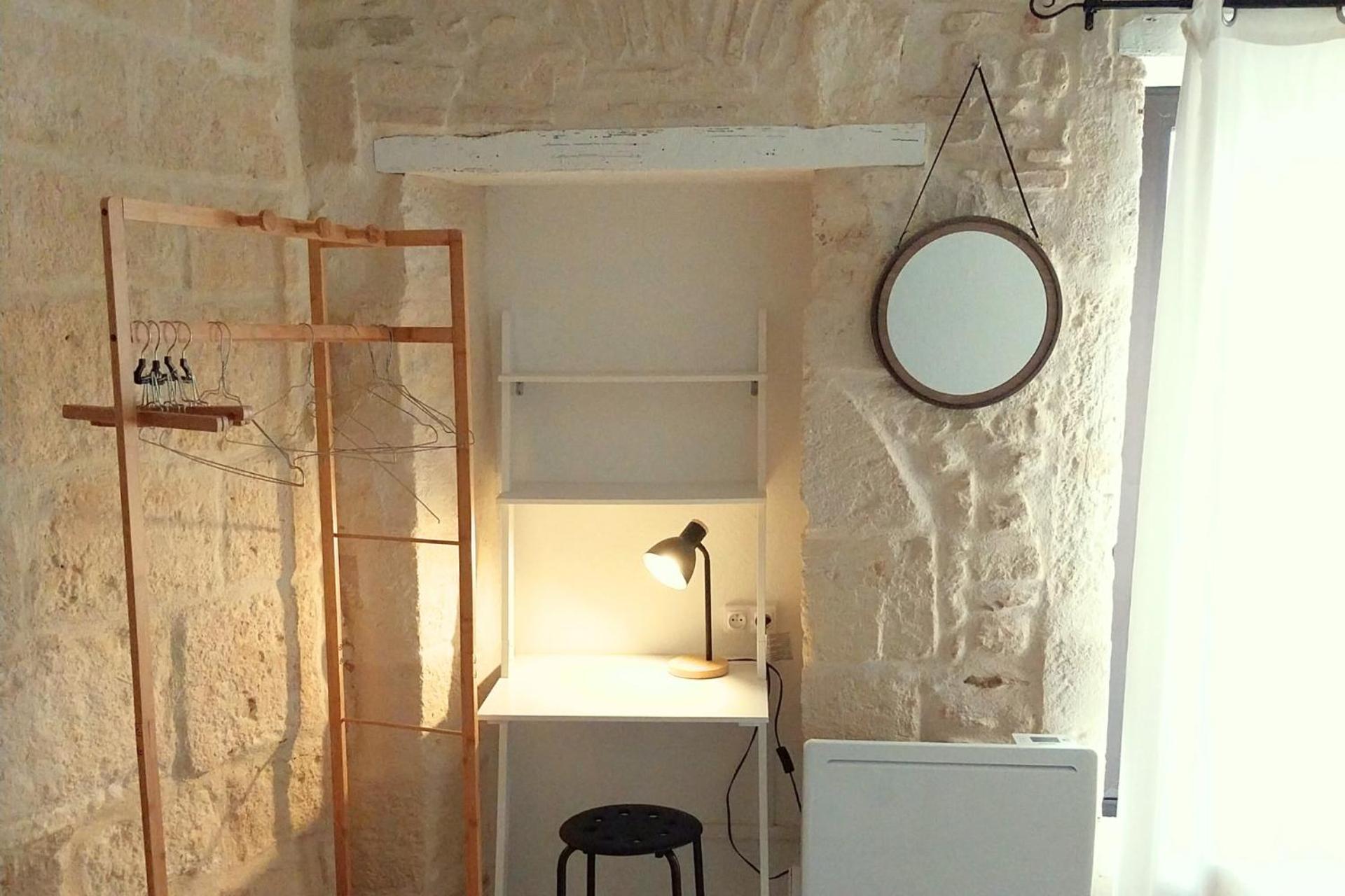 Immeuble 3 Apparts Centre Historique St Gilles Maisoncarreeconciergerie Saint-Gilles  Bagian luar foto