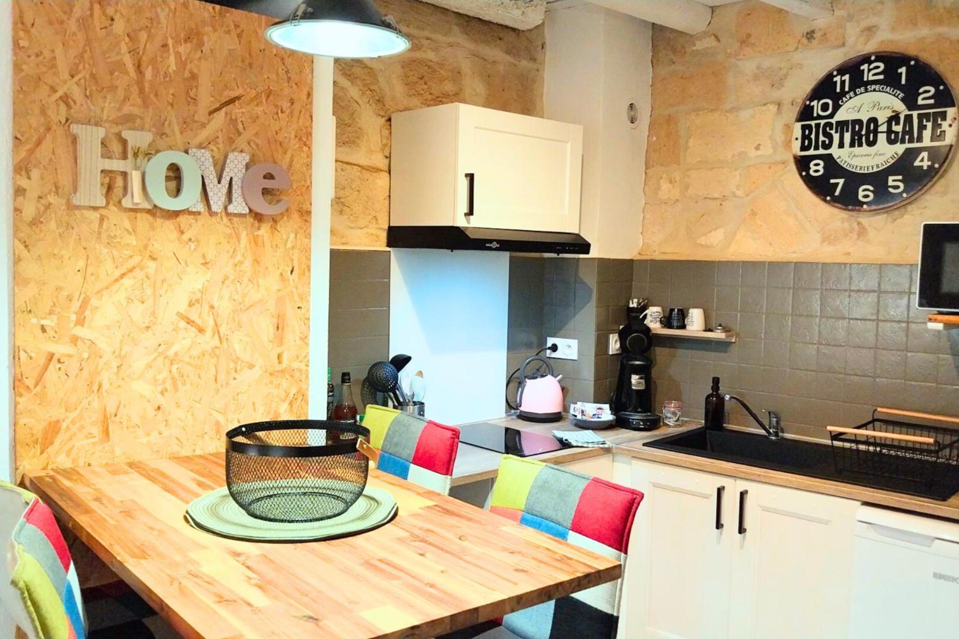 Immeuble 3 Apparts Centre Historique St Gilles Maisoncarreeconciergerie Saint-Gilles  Bagian luar foto